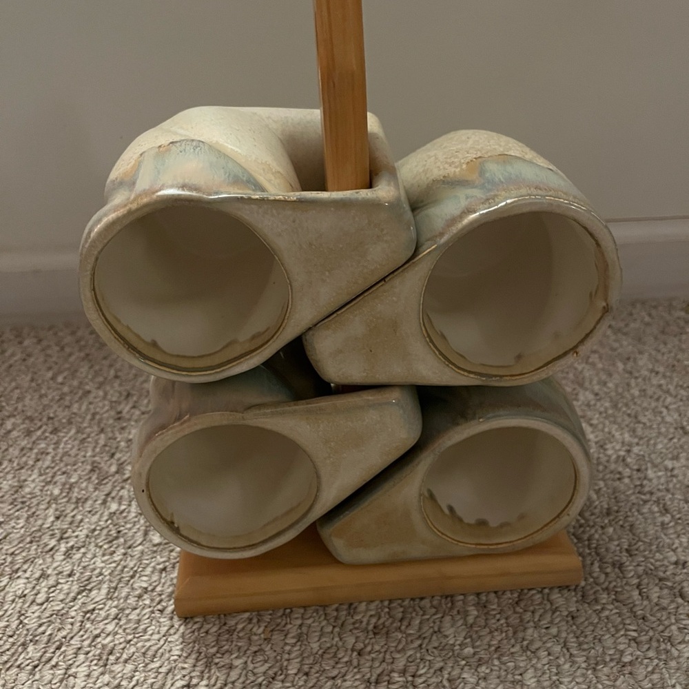 Set Of 4 Vintage Signed
Rodolfo Padilla
Stoneware Mugs With Wooden Stand